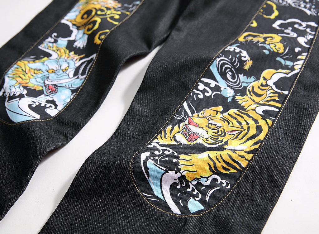 EVISU KURO Daicock Tiger & Foo Dog Print Appliqué Panel Jeans Wide Relaxed Fit Raw Selvedge Dark Indigo