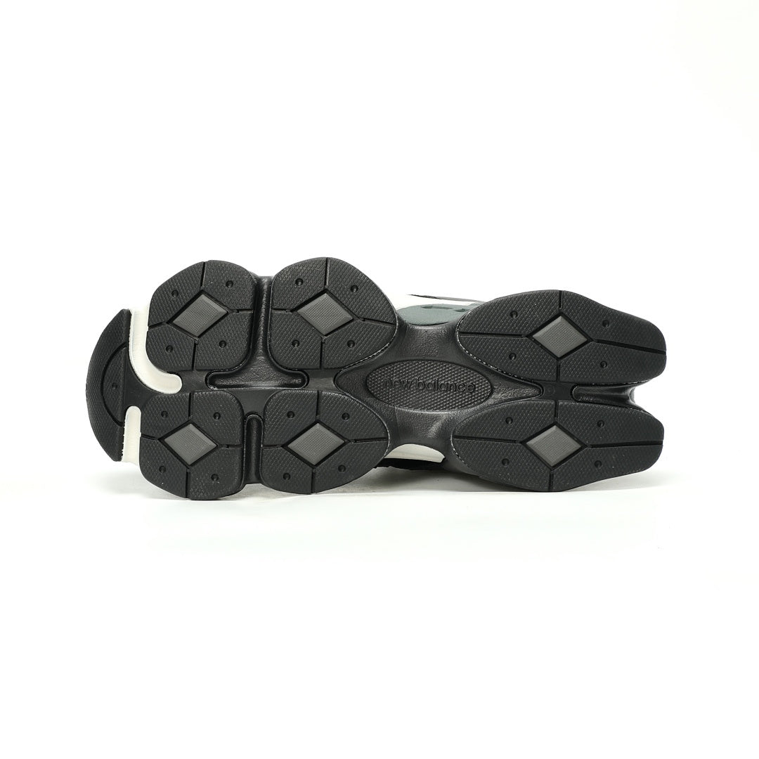 New Balance 9060 Sneakers