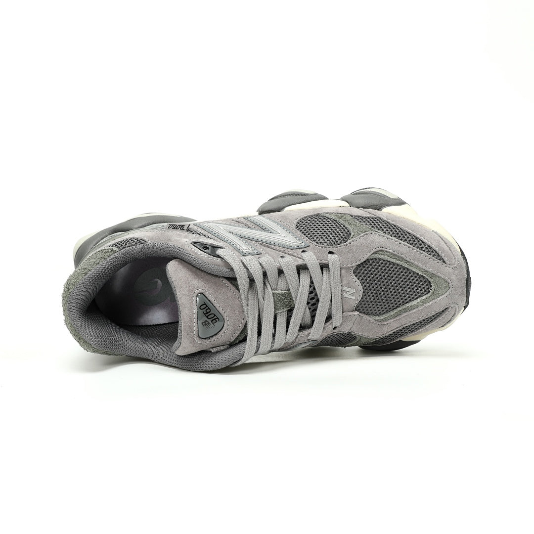 New Balance 9060 Sneakers