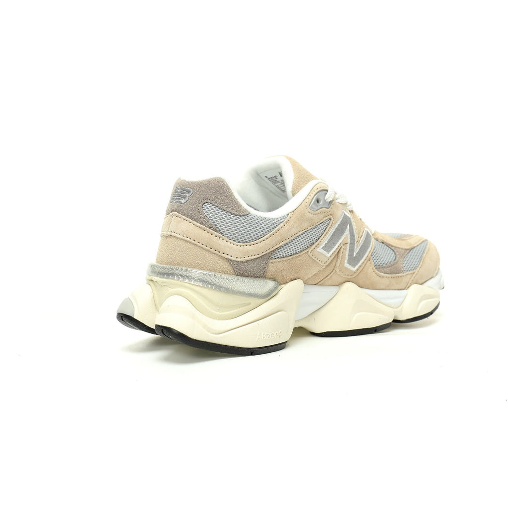 New Balance 9060 Sneakers