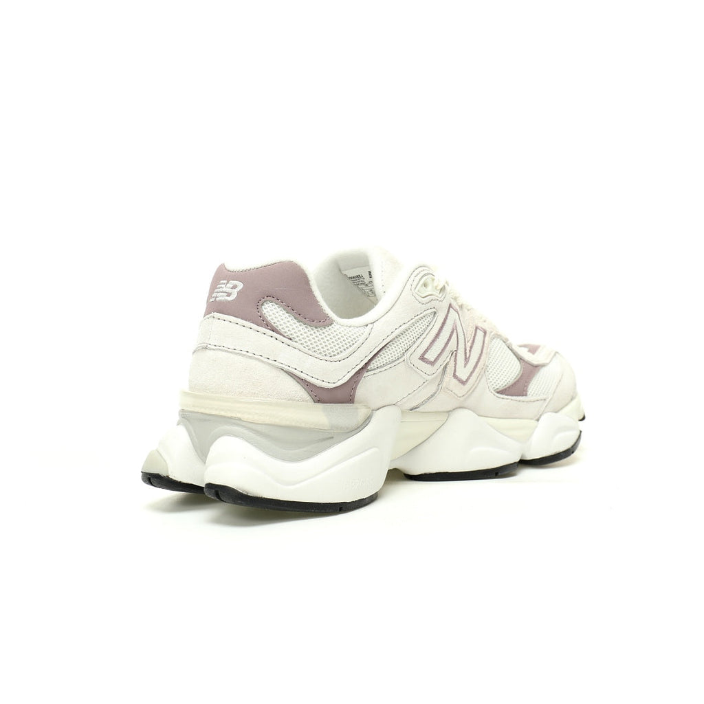 New Balance 9060 Sneakers