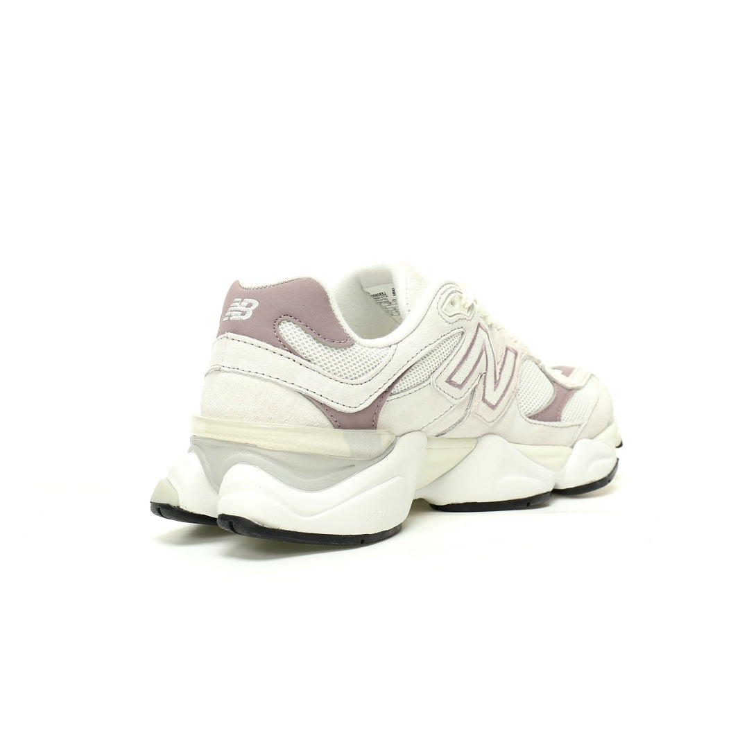 New Balance 9060 Sneakers