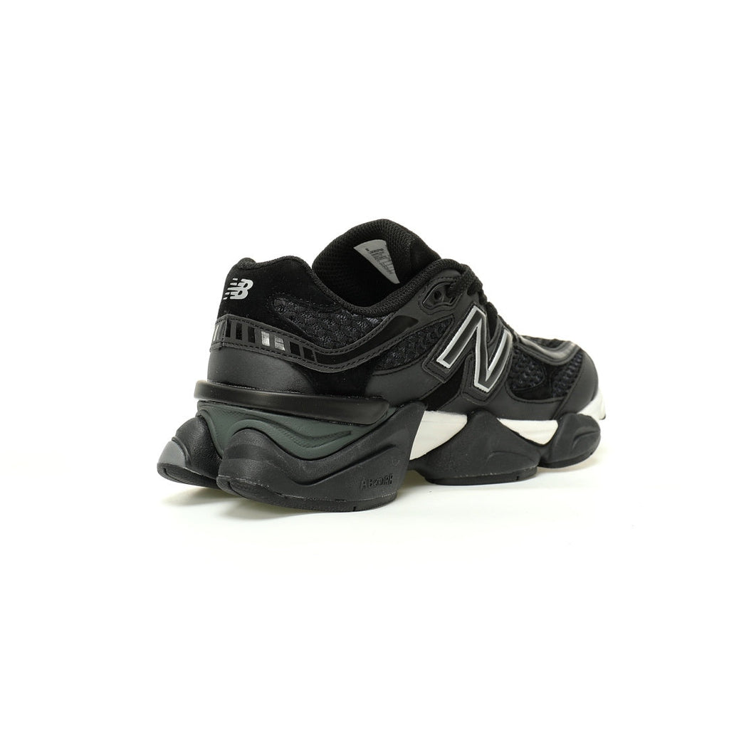 New Balance 9060 Sneakers