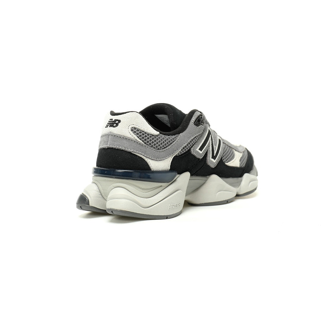 New Balance 9060 Sneakers