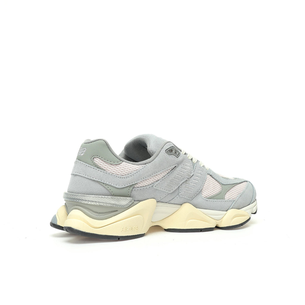 New Balance 9060 Sneakers