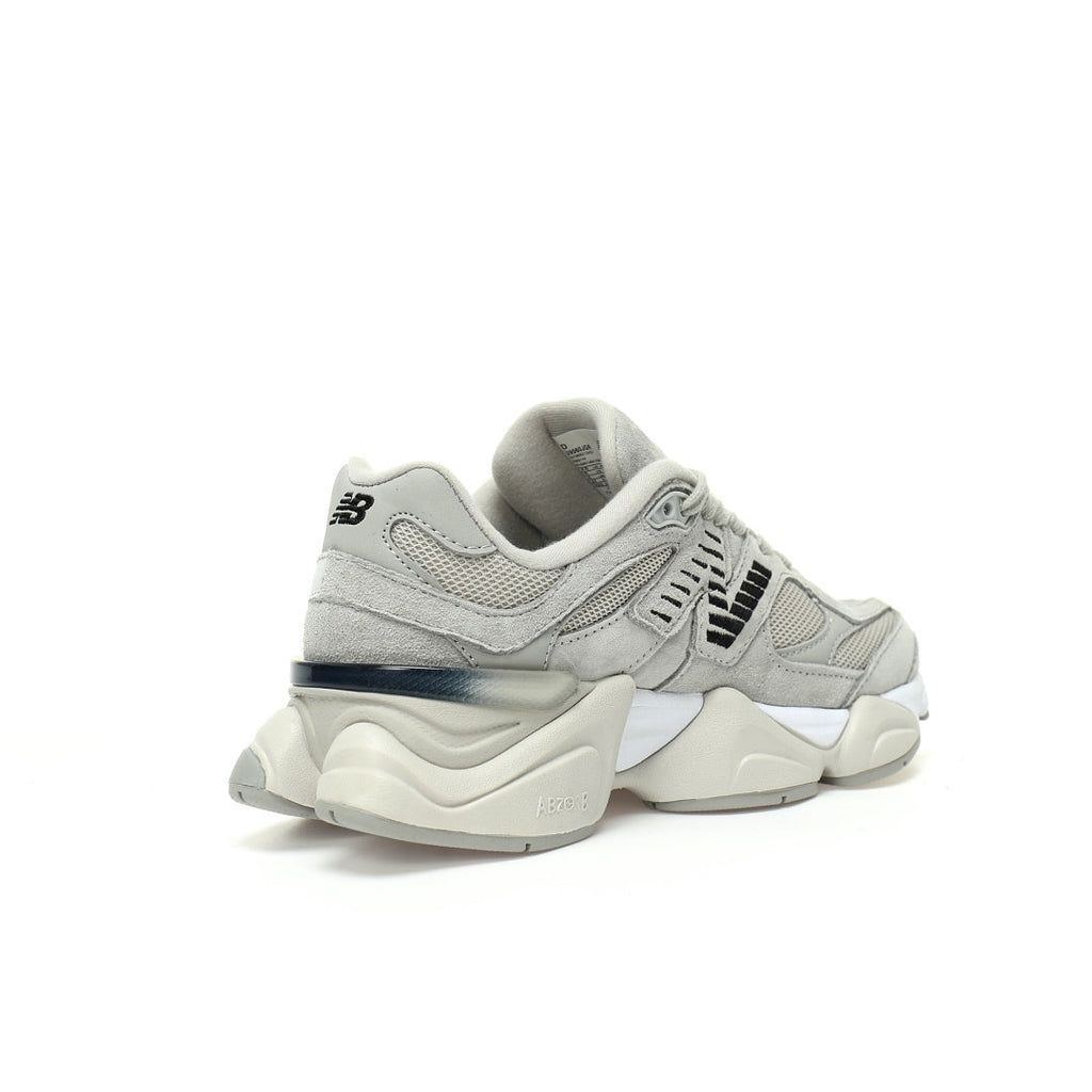New Balance 9060 Sneakers
