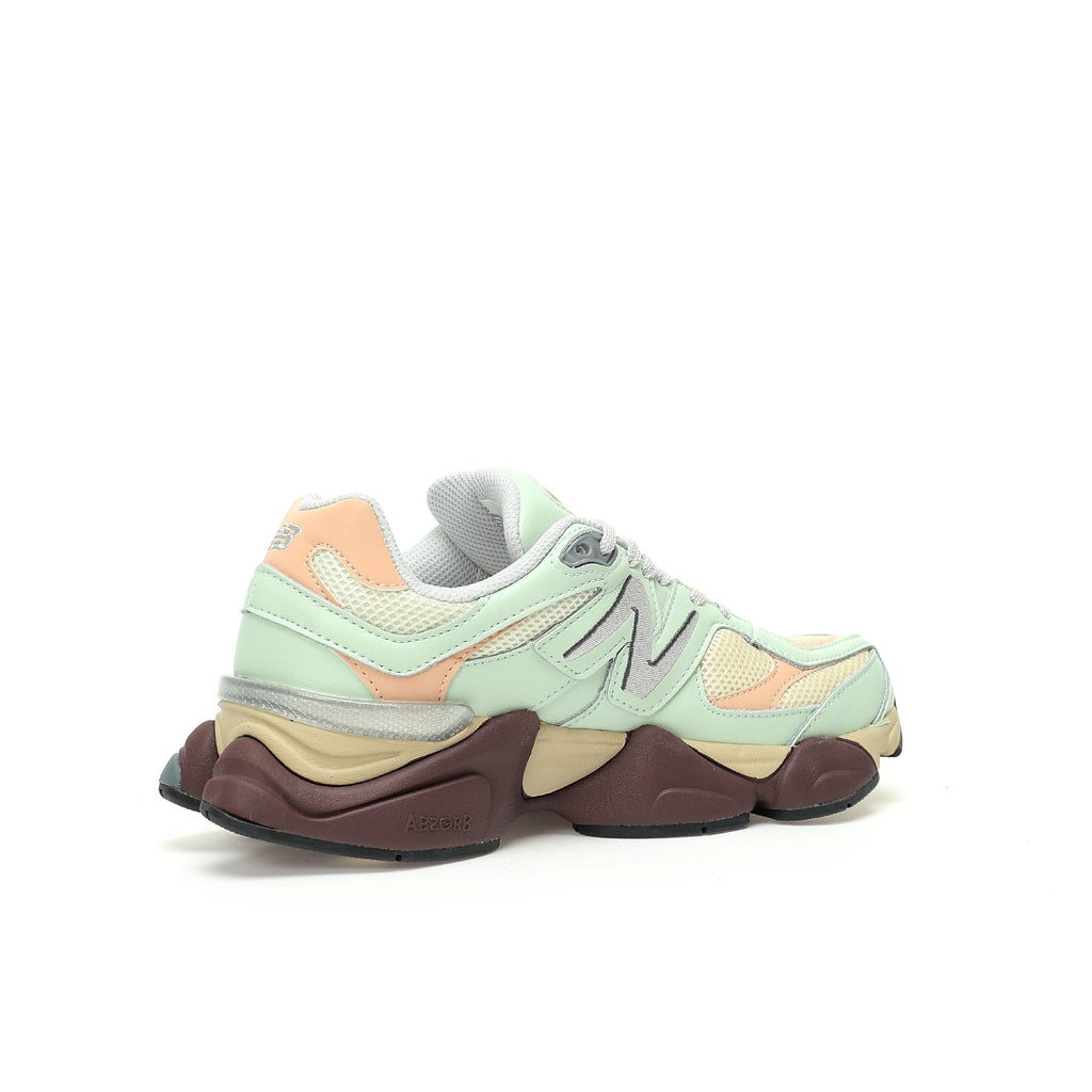 New Balance 9060 Sneakers