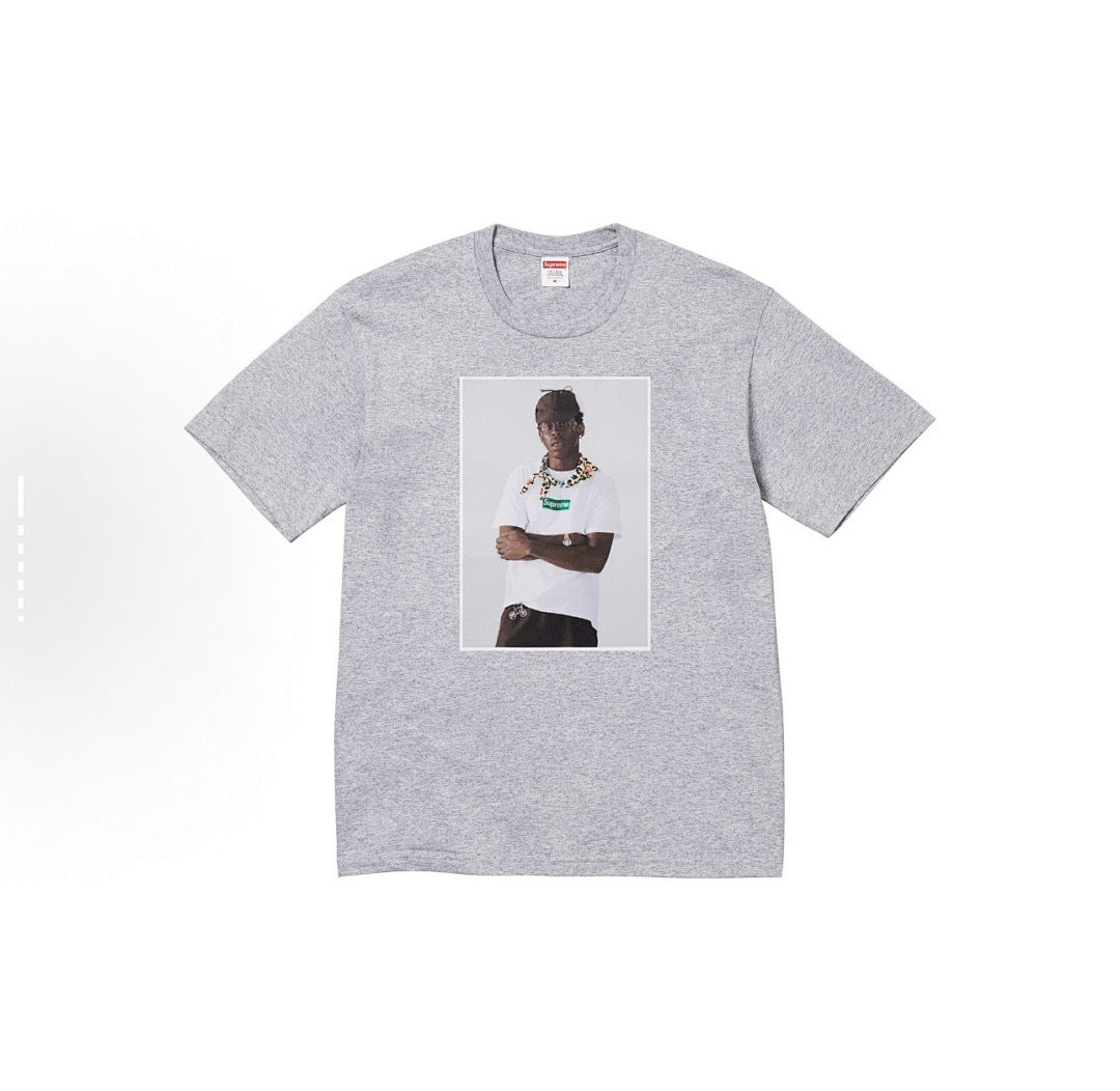 款号M114#p40💰 Supreme FW24 Tyler The Creator Tee 肖像印花休闲圆领短袖T恤 男女同款 宽松版型 采用260克精梳棉双纱 从面料到辅料全部三标齐全跟足ZP - view 6